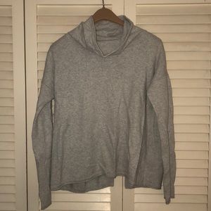 Vineyard Vines Cowl neck sweater